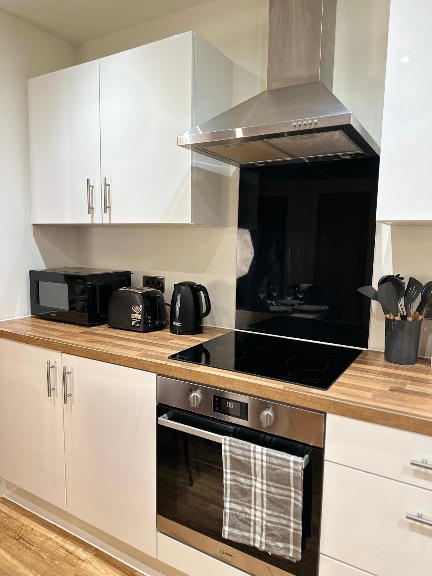 Luxury 2-Bed High-Rise In Manchester With Parking エクステリア 写真